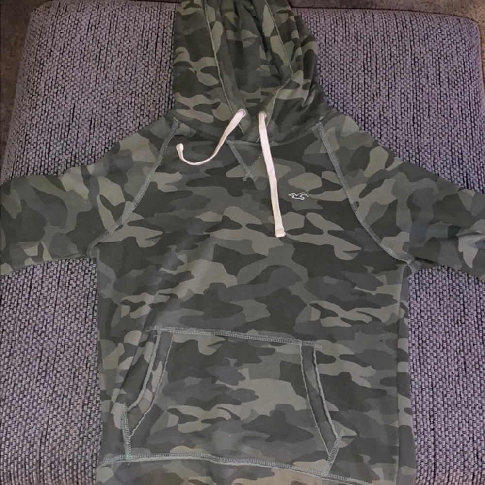 Hollister camo hoodie